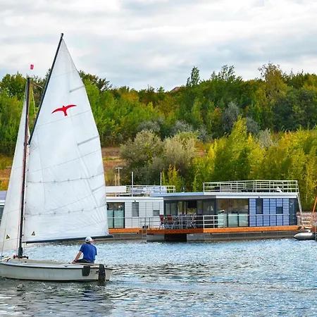 Hausboot No. 5 Treibholz Ferienhaus Mucheln