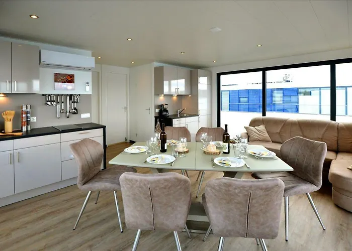 Szálloda Hausboot No. 5 